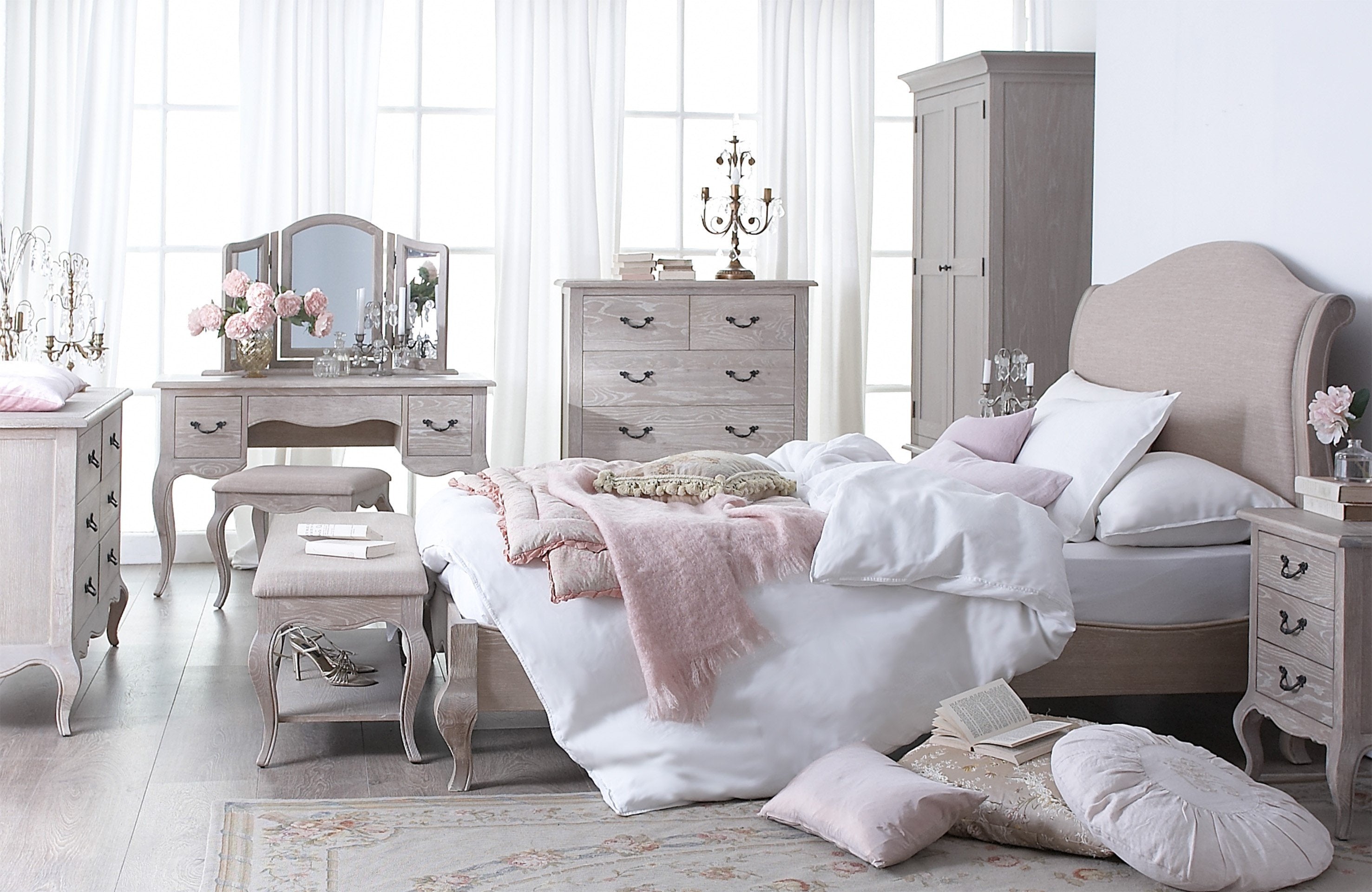 The Queen Charlotte Collection